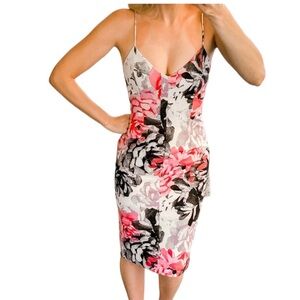 Isla floral dress size small